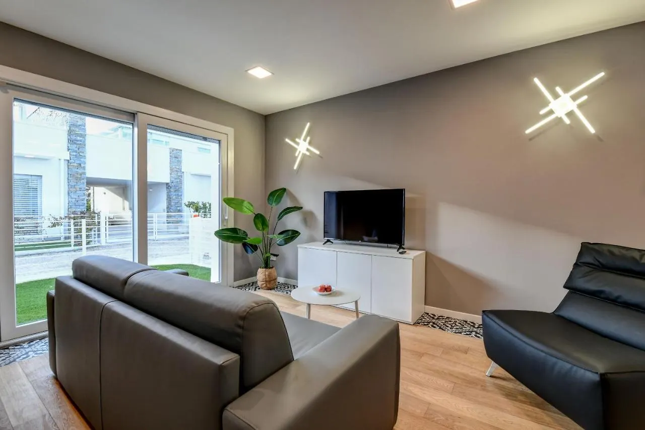 Chalet Villette Dolci Luxury Homes Peschiera del Garda