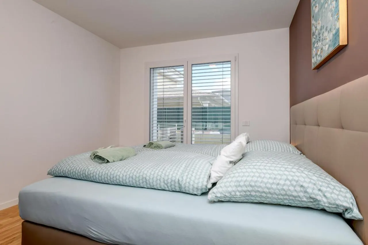 Villette Dolci Luxury Homes Peschiera del Garda 0*,  Italy