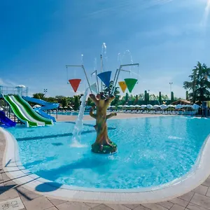 4* אתר קמפינג Del Garda Village And